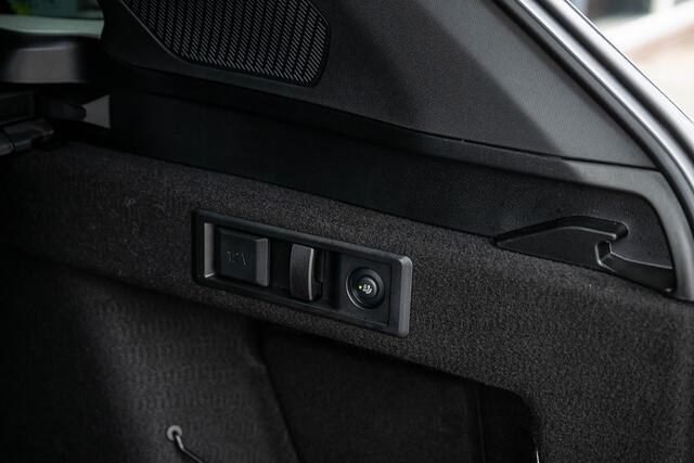 BMW X3 30e xDrive M Sport Pro | Panorama | Harman/Kardon | Head-Up | Memory Seats | Ventilatie |Trekhaak | Driving Ass. Plus | 360° | 20 Inch | Iconic |