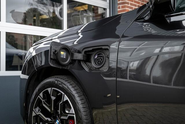 BMW X3 30e xDrive M Sport Pro | Panorama | Harman/Kardon | Head-Up | Memory Seats | Ventilatie |Trekhaak | Driving Ass. Plus | 360° | 20 Inch | Iconic |