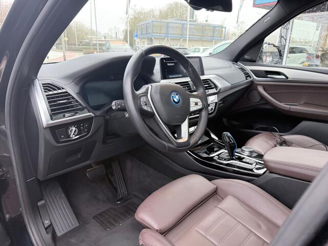 BMW X3 iX3 High Executive 80 kWh | Trekhaak | X3M look | Pano | Leer