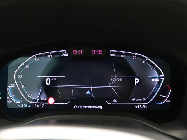 BMW X3 iX3 High Executive M-Sport 80 kWh 286PK Aut. SOH 99,4%, Pano-Schuifdak, Trekhaak, 20" LM Velgen, Head-Up Display, LED-Koplampen, Harman Kardon Audio, Keyless, Alarm, Adaptieve Cruise, Stuurwielverwarming, Stoelverwarming