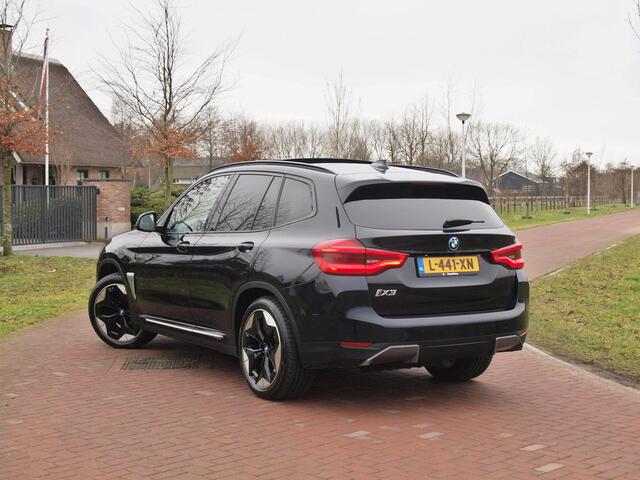 BMW X3 iX3 High Executive 80 kWh | Panoramadak | 360 Camera | Harman Kardon | Head-Up Display | Apple Carplay |