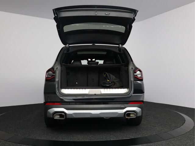 BMW X3 xDrive30e | Panoramadak | Trekhaak | Sportstoelen | Plug-in Hybrid