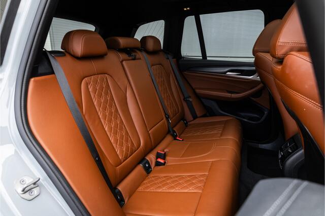 BMW X3 xDrive30e M Sport Panorama / Individual / Camera / 20inch / M Sport Remsysteem / HiFi /