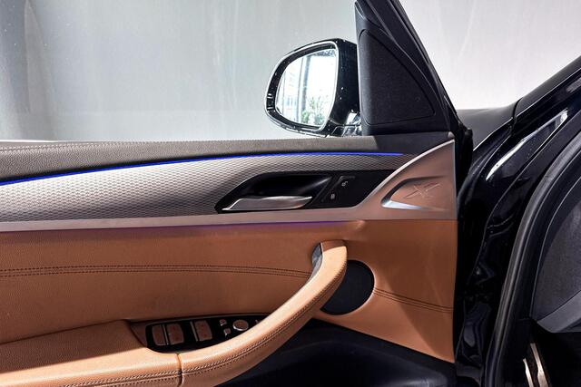BMW X3 xDrive30i High Executive Edition | M Sport | Glazen Panoramadak | Head-up Display | Stoelverwarming |