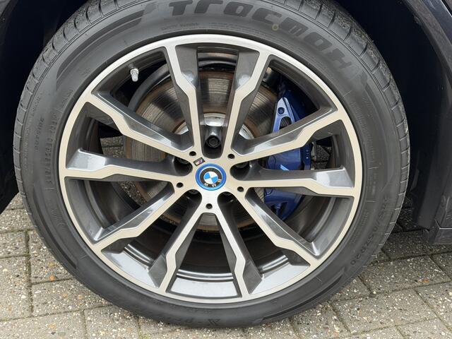 BMW X3 xDrive30e M-sport Pano-Dak | Adapt. Cruise | Leer | Memory | HUD