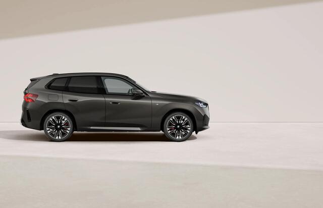 BMW X3 30e xDrive M-Sport Pro / Pano / Trekhaak / Stuurverwarming