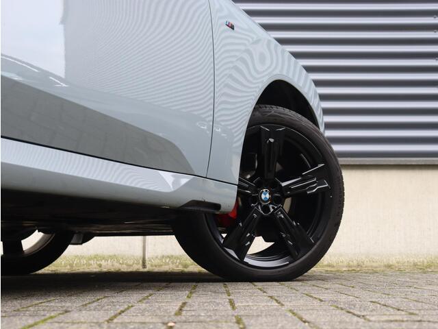 BMW X3 30e xDrive | M Sportpakket Pro | Panodak | Trekhaak | Driving Assistant Prof. | Harman Kardon | Head-Up | Adaptief M Onderstel | Stoelventilatie | 21'' LMV