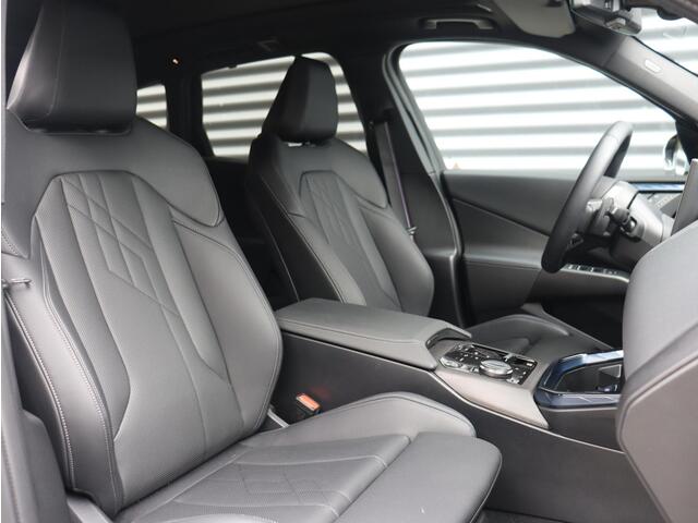 BMW X3 30e xDrive | M Sportpakket Pro | Panodak | Trekhaak | Driving Assistant Prof. | Harman Kardon | Head-Up | Adaptief M Onderstel | Stoelventilatie | 21'' LMV