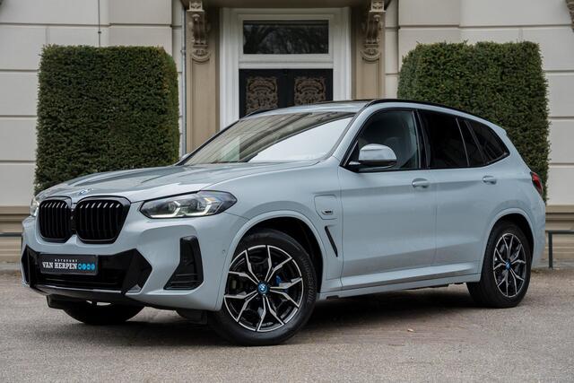 BMW X3 xDrive30e High Executive TREKHAAK | PANO | MOKKA LEDER | KEYLESS | CARPLAY | 1E EIGN