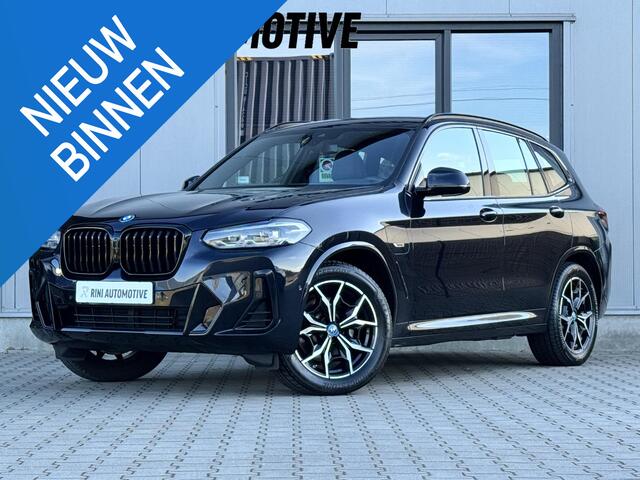 BMW X3 xDrive30e High Executive 292 PK | M sport | Groot navi scherm | Alarm | Carbon zwart | Camera