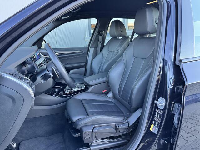 BMW X3 xDrive30e High Executive 292 PK | M sport | Groot navi scherm | Alarm | Carbon zwart | Camera