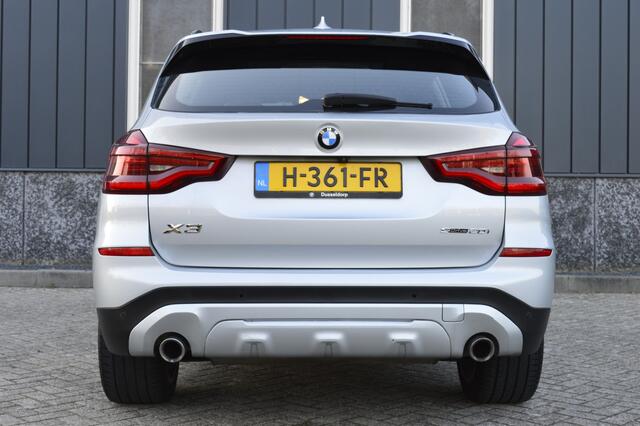 BMW X3 sDrive20i Launch Edition High Executive Rijklaarprijs-Garantie Panoramadak Leder Sport interieur Head-up Navigatie