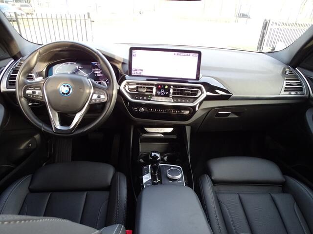 BMW X3 xDrive30e High Exe Elek-Trekhaak LED HiFi Live Cockpit Pro. Driving Ass. Sportstoelen HiFi 19'' LM Velgen