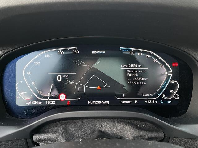 BMW X3 xDrive30e High Executive 19"/Leder + memory/Trekhaak/Dodehoek/Adaptieve cruise/360 Camera/Head-up/Stuur + stoelverwarming/Keyless/Elektrische klep/Apple Carplay & Android Auto