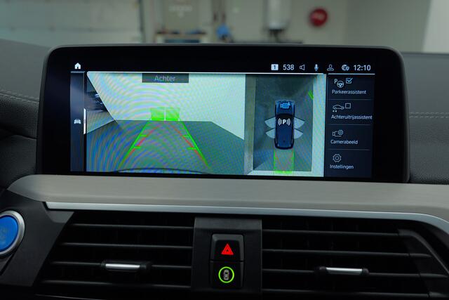 BMW X3 iX3 High Executive 80 kWh | Trekhaak | X3M look | Pano | Leer