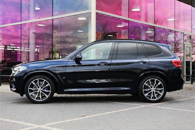 BMW X3 xDrive30e High Executive M Sport Automaat / Sportstoelen / Comfort Access / Achteruitrijcamera / Head-Up / Adaptieve LED / Harman Kardon