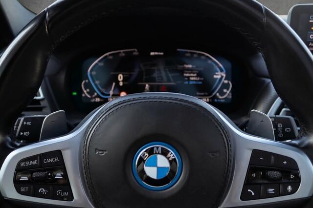 BMW X3 xDrive 30e M Sport l Bucket Seats l Pano l HUD l LEDER l Drive A