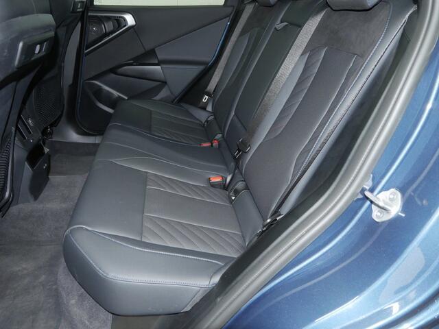 BMW X3 30e xDrive M-Sport | Panorama | Trekhaak | Driving Assistant Professional | Harman Kardon surround sound system