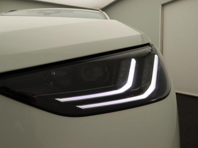 BMW X3 30e xDrive M Sportpakket Pro | Professional Pack | Premium Pack | Trekhaak | Elektrisch Verstelbare Sportstoelen | Driving Assistant Plus | Harman Kardon | 20'' | Ekris Selection