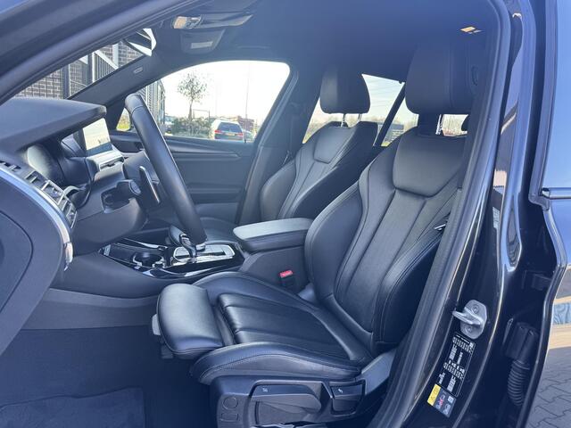 BMW X3 xDrive30e M sport | 292 PK | Trekhaak | Black optic | Leder | digital cockpit | Camera