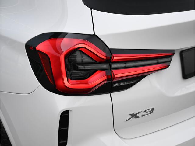 BMW X3 BMW X3 xDrive30e 292PK M-Sport Electr/Tr.Haak Keyless Sfeerverl Camera 19-Inch Black&White!