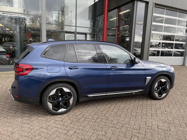 BMW X3 iX3 High Executive 80 kWh | Panoramadak | Trekhaak | Shadow Line Pack | SOH 94.9% |