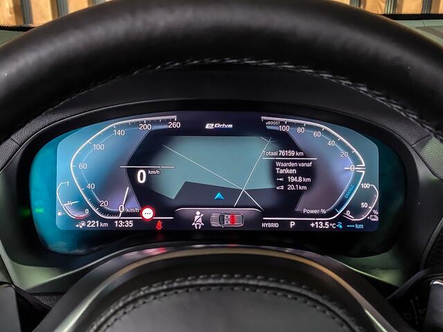 BMW X3 xDrive30e 292PK High Executive M-Sport | M-SPORT KUIPSTOELEN | HEAD-UP | PANO | HARMAN KARDON | SHADOWLINE |