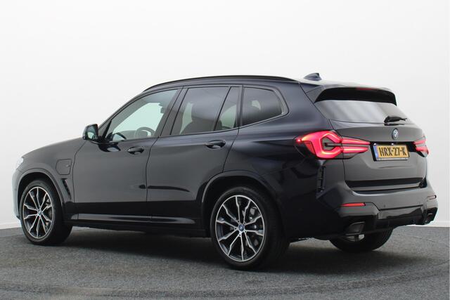 BMW X3 xDrive30e High Executive M-pakket Laser, Panoramadak, Leer, 360° Camera, Apple CarPlay, Head-Up, 20''