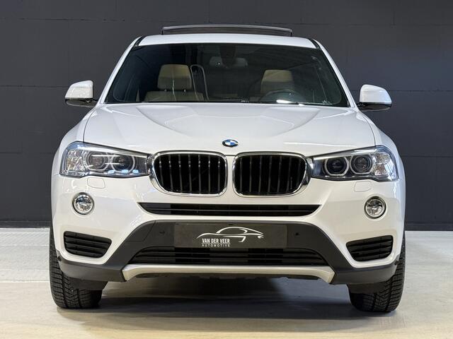 BMW X3 xDrive20i | Panoramadak | Stoelverwarming | Leder | Xenon