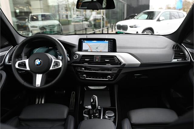 BMW X3 xDrive30e High Executive M Sport Automaat / Panoramadak / Sportstoelen / Comfort Access / Harman Kardon / Getint glas / LED