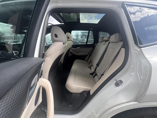 BMW X3 xDrive30e M-sport Panorama Dak | Laser Light | Leer | Head-up | Camera