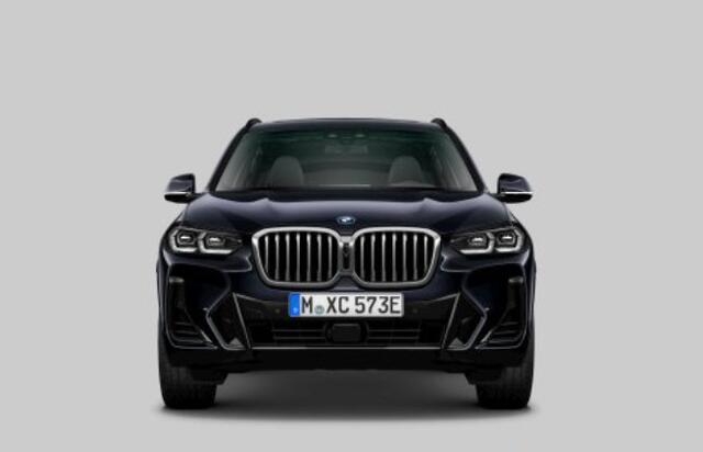 BMW X3 xDrive30e High Executive M Sport - Trekhaak - Panoramadak - Active Cruise Control - Parking Assistant Plus - Comfort Access - Head up - Getinte/geluiddempende ruiten - zonneschermen achter - Sportstoelen -