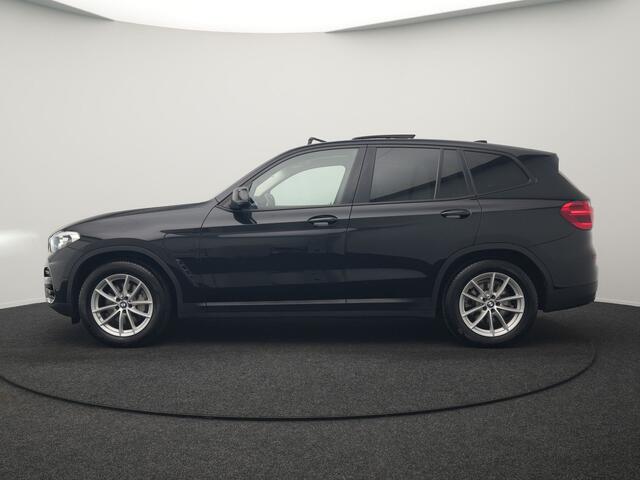 BMW X3 xDrive30e Sportline PHEV 293pk Dealer O.H | Trekhaak Af Fabriek | Panodak | Head Up | Sportstoelen Verwarmd | Sfeerverlichting | Keyless | Apple Carplay | LED Koplampen | Blis | Navigatie | DAB | Cruise Control | Plug In Hybrid |