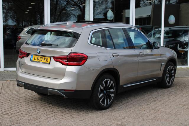 BMW X3 iX3 80 kWh //Pano//Leer//Memory!!