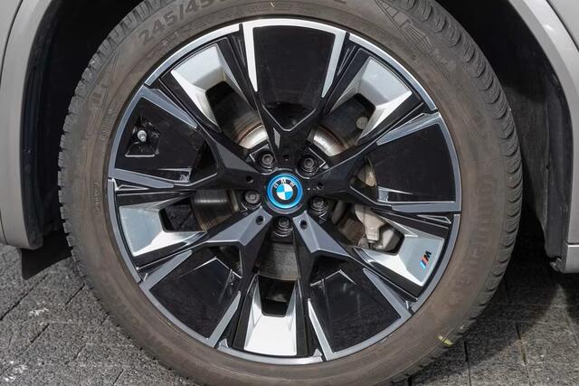 BMW X3 iX3 M-SPORT 80 kWh (210kW/286pk) ** LED, LEDER, PANO, MEM, HuD, H&K SOUND, TREKH, 20-inch LMV ** 1e EIG - UNFALLFREI ** ** INFORMEER OOK NAAR ONZE AANTREKKELIJKE FINANCIAL-LEASE TARIEVEN **