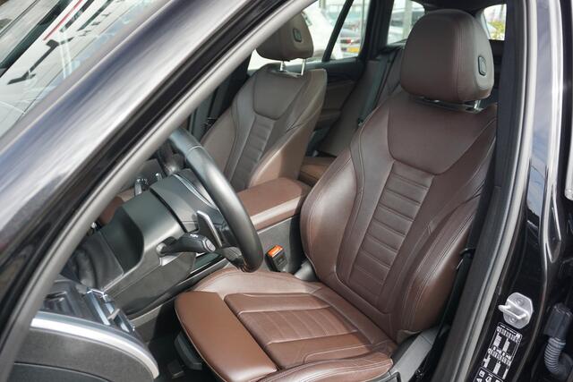 BMW X3 xDrive20i Business Edition Plus | M pakket | Pano | LASER