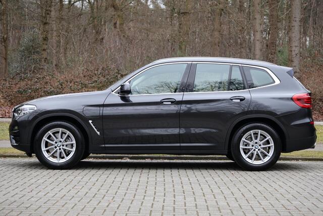 BMW X3 xDrive30e eDrive Edition Org NL | Elektrische trekhaak | DAB | Navi | Adap LED koplamp | Stoelverwarming | Hifi | Grootlichtassistent | Etc.