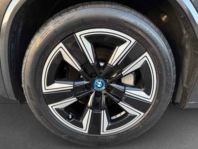 BMW X3 iX3 M-SPORT 80 kWh (210kW/286pk) ** LED, COGNAC LEDER, PANORAMA, TREKH, MEMORY, 19-inch LMV ** 1e EIG - UNFALLFREI ** ** INFORMEER OOK NAAR ONZE AANTREKKELIJKE FINANCIAL-LEASE TARIEVEN **