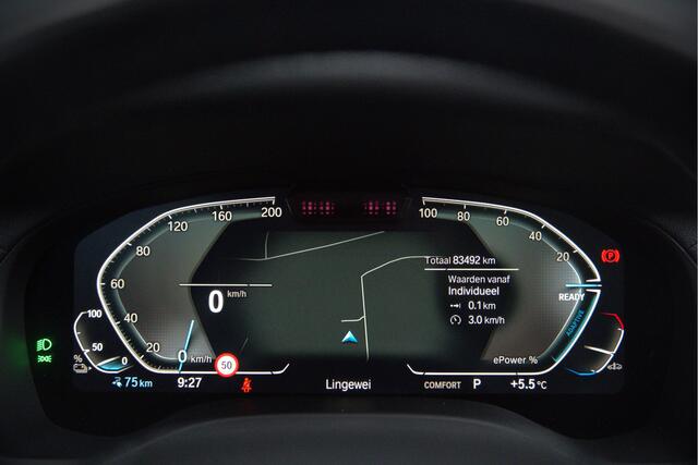 BMW X3 iX3 Executive 80 kWh | Panoramadak | Keyless | Stoelverwarming | Camera | Adaptief Onderstel | Adaptive LED | Elektrische Stoelen | Apple Carplay | Navigatie | Ambiance Verlichting