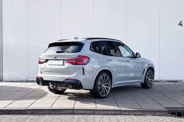 BMW X3 xDrive30e M-Sport / Harman Kardon / Head Up / Glazen Schuifdak / 21 inch / Driving Assistant / M-Stoelen / Stuurwielrand verwarming / Trekhaak