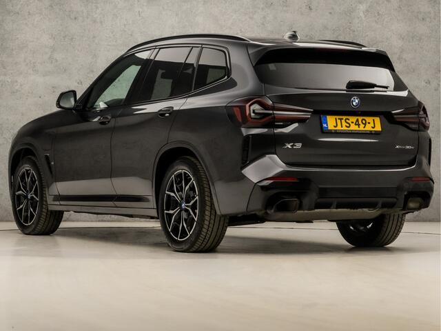 BMW X3 xDrive30e M Sport High Executive 293Pk Automaat (PANORAMADAK, M PAKKET, HEAD-UP DISPLAY, MEMORY SEATS, LEDER, 360 CAMERA, ELEKTRISCHE ACHTERKLEP, APPLE CARPLAY, NIEUWSTAAT)