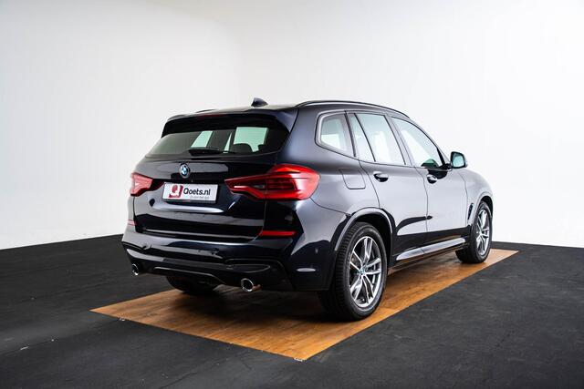BMW X3 xDrive20i High Executive M Sport - Trekhaak - Parking/Driving Assistant plus - Elektrisch verwarmde voorstoelen - Head up - Active Protection - Grootlichtassistent - Adaptieve LED koplampen - Deactivering passagiersairbag -