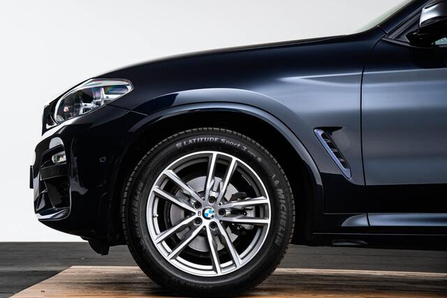 BMW X3 xDrive20i High Executive M Sport - Trekhaak - Parking/Driving Assistant plus - Elektrisch verwarmde voorstoelen - Head up - Active Protection - Grootlichtassistent - Adaptieve LED koplampen - Deactivering passagiersairbag -