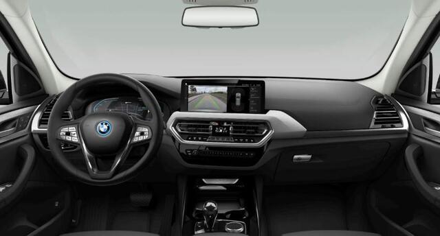 BMW X3 xDrive30e Panoramadak - Active Cruise Control - Parking/Driving Assistant - Hifi - Head up - Comfort Access - Getinte ruiten - Elektrisch verstelbare/verwarmde stoelen - Sportstoelen -