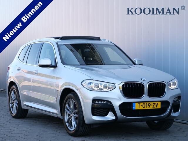 BMW X3 xDrive20i High Executive 184 Pk Automaat M-Pakket / Navi / DAB / Apple Carplay / Trekhaak afneembaar / 19 inch / Pano-dak