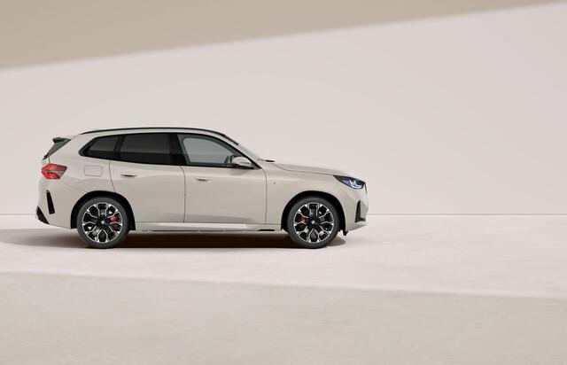 BMW X3 30e xDrive M-Sport Pro / Trekhaak / Pano / Stoelventilatie / ACC