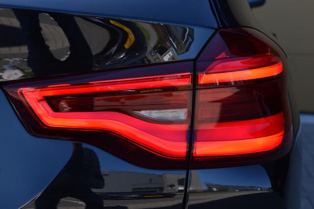 BMW X3 xDrive20i High Executive Edition * M-Sport * M Stoel * Panoramadak * BMW Live cockpit *