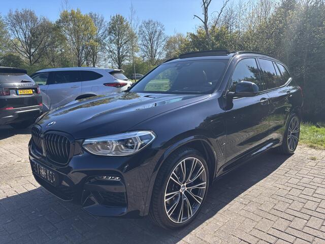 BMW X3 xDrive30e M Sport Plug-in Hybrid 292pk | VOL! | Panormamadak | Adaptive cruise | Trekhaak | M-pakket | Sportstoelen | 21 inch | Head-up Display | Memory seats | Harman Kardon | 360 graden camera | Keyless | Stoelverwarming | Adaptief deming systeem | Draa