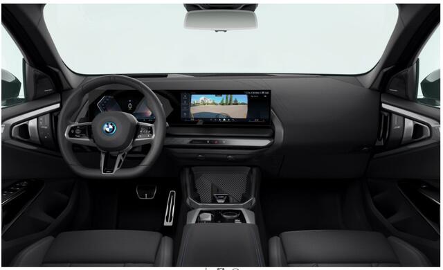 BMW X3 30e xDrive | M Sport Pro | Trekhaak | Glazen Panoramadak | Professional Pack | Comfort Pack | Premium Pack | Stuurwiel verwarmd