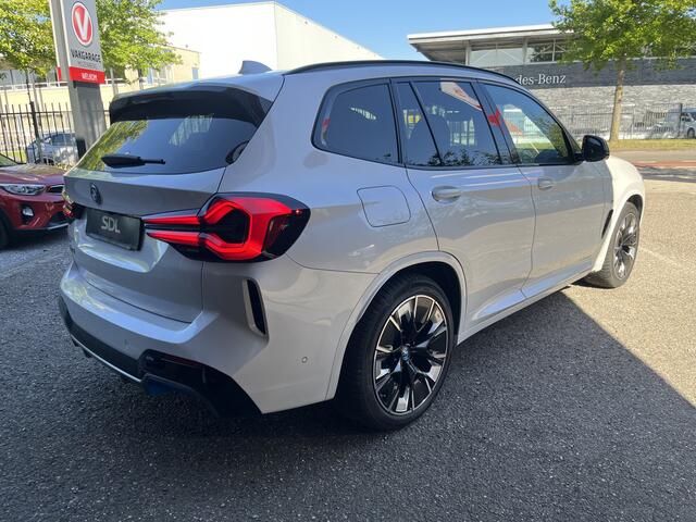 BMW X3 iX3 High Executive M Sport Shadow Line 80 kWh // HUD-DISPLAY // SCHUIF-KANTELDAK // LEDER+ELEK. STOELEN // HARMAN&KARDON AUDIO // ELEK. KLEP// ADAPT. CRUISE // KEYLESS // 360 CAMERA //